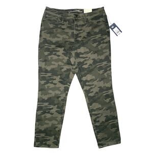 Universal Threads Camo High-Rise Skinny Crop Pants - Size 12